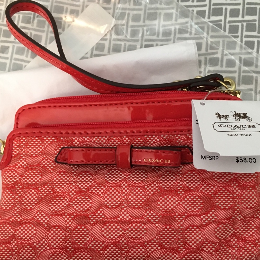 NWT Coach Wallet Wristlet Still In Protective Bag